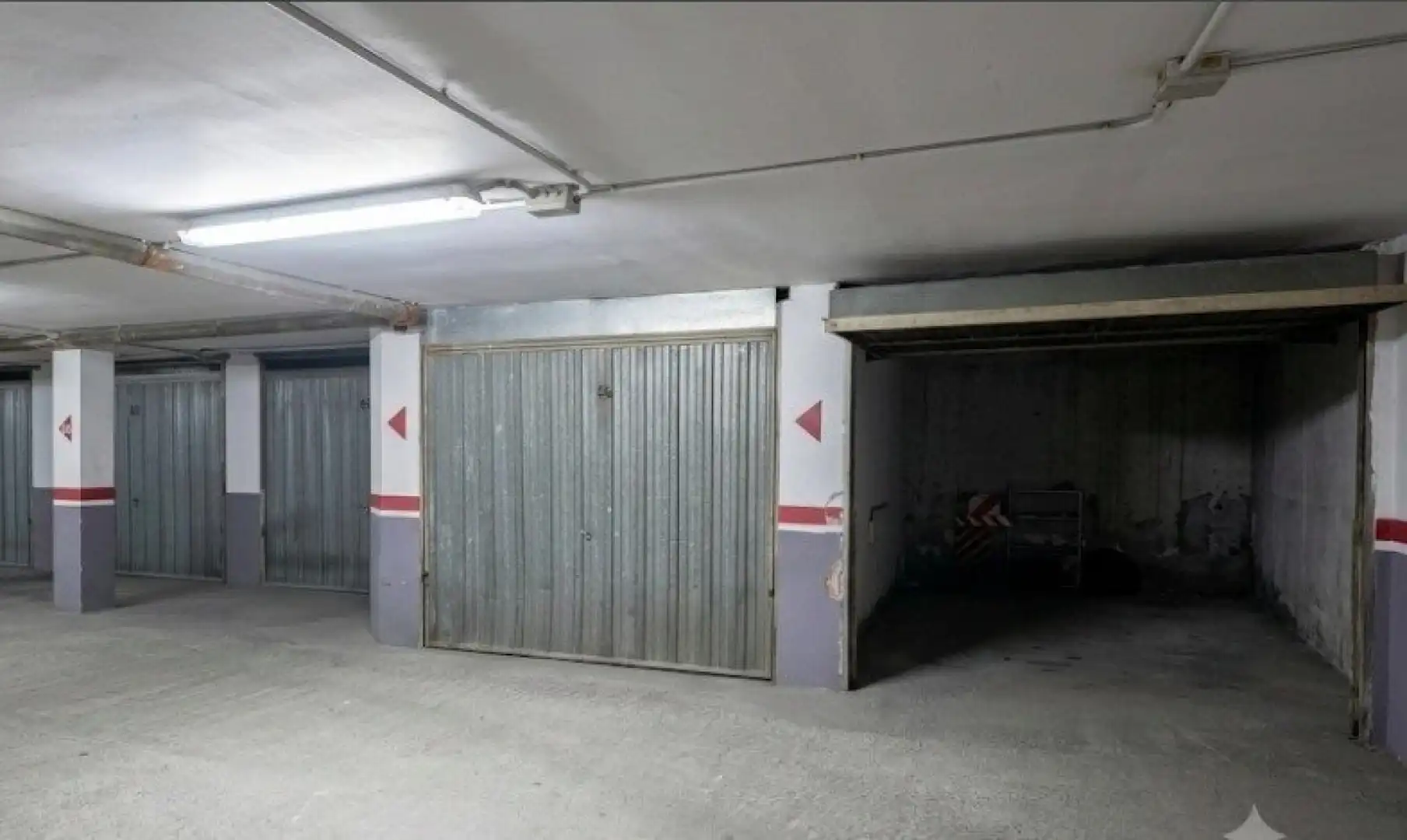 Parcheggio in vendita a Flores de Sil - La Placa
