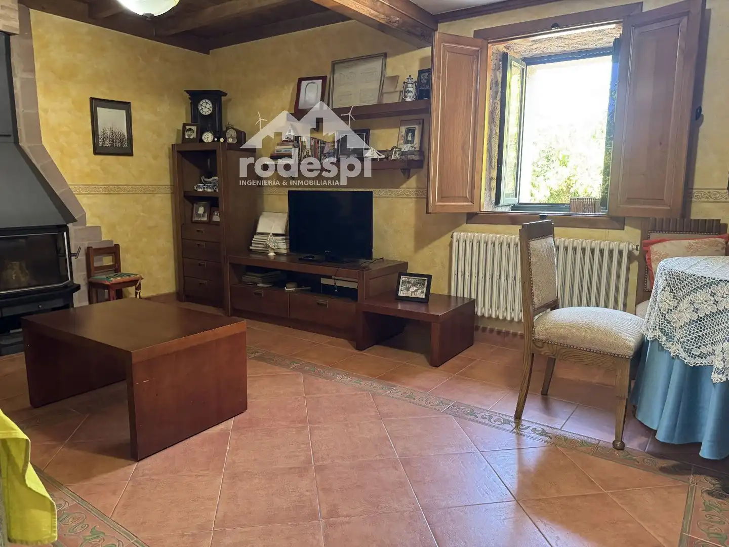 Sala de estar de Casa o chalet en venta en As Neves   con Calefacción, Trastero y Piscina