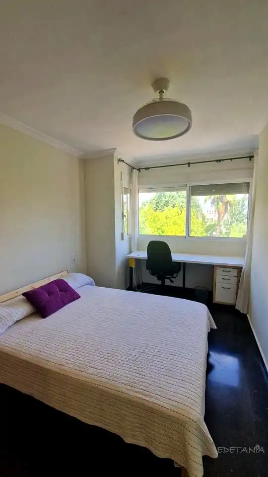 Habitación de Piso de alquiler en Moncada con Aire acondicionado, Calefacción y Amueblado
