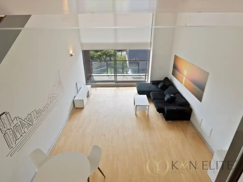 Loft zur Miete in Calle Cruz Roja, Barrio de la Luz