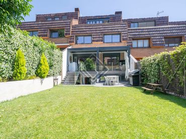 Reihenhaus mit Pool zum Verkauf in El Soto de la Moraleja