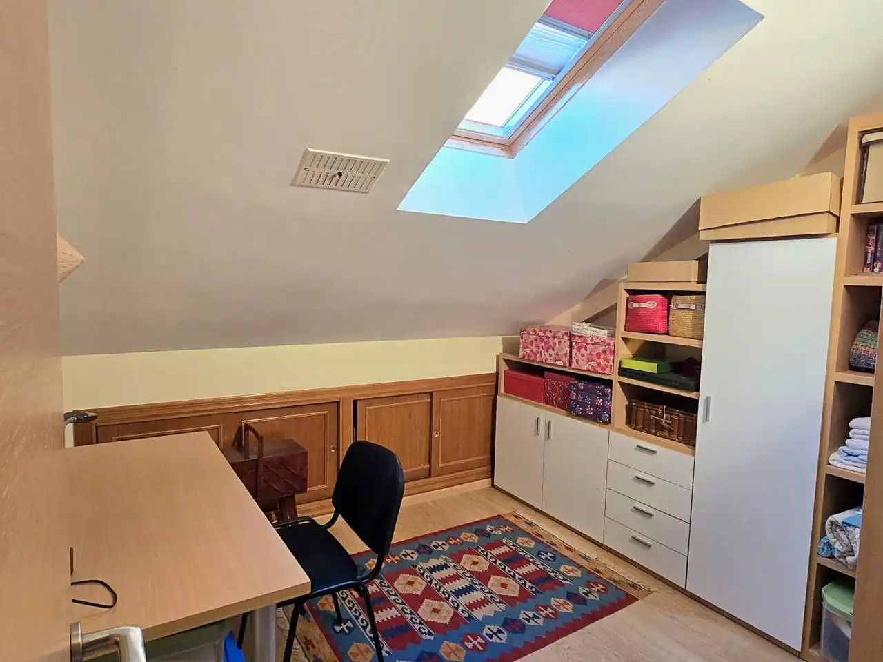 Dachboden zum Verkauf in Valencia mit Klimaanlage, Heizung und Terrasse