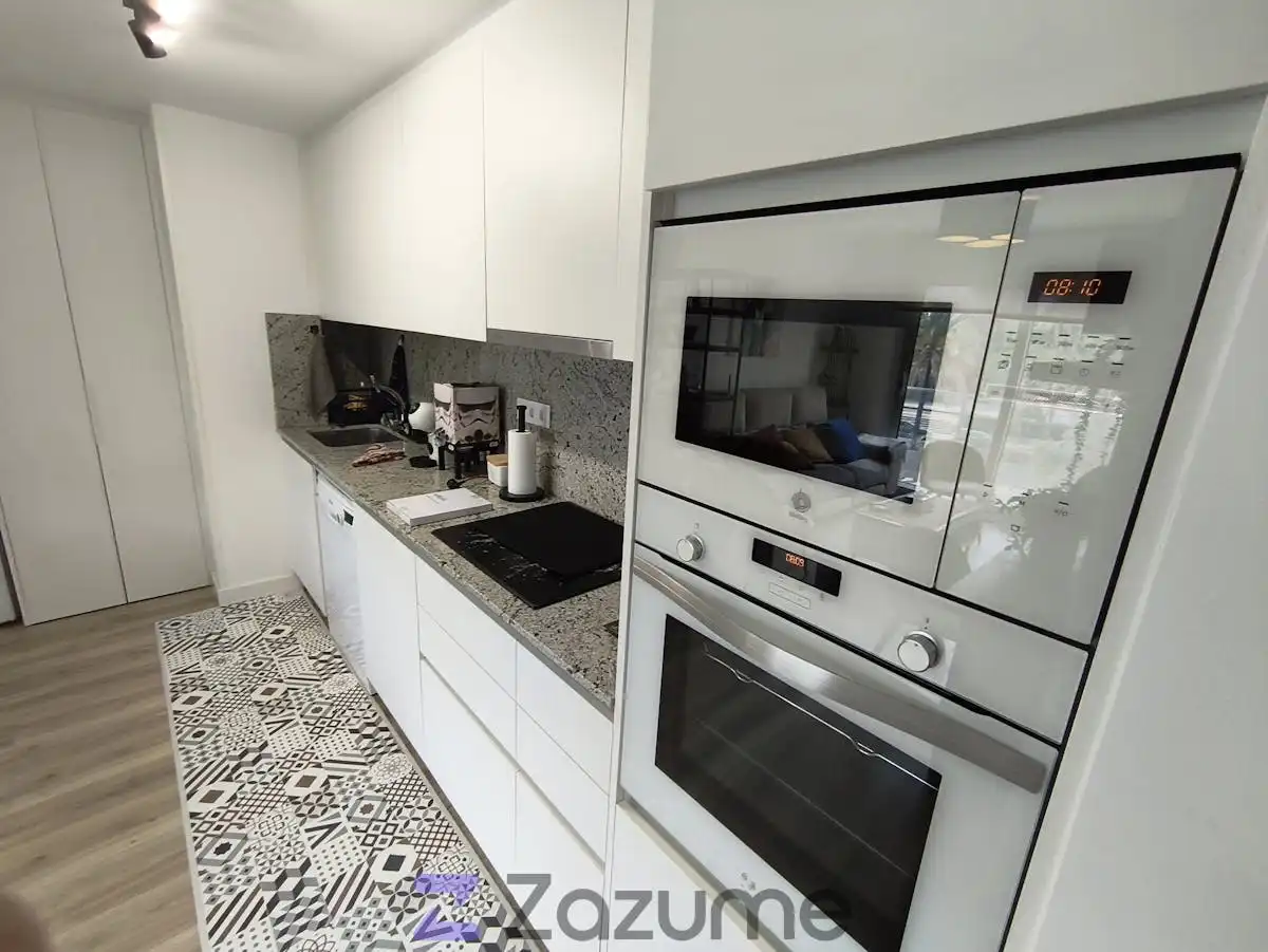 Cocina de Piso de alquiler en Valencia con Aire acondicionado, Parquet y Trastero