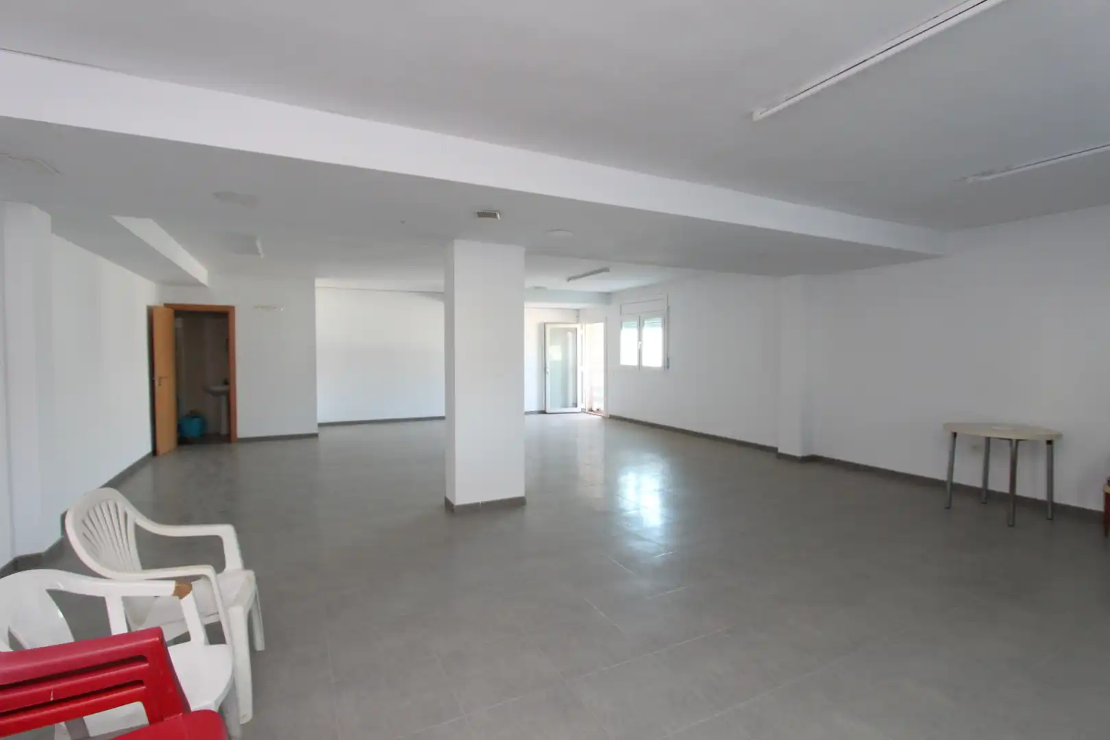 Local commercial à vendre à Carrer del Doctor Antoni Pujades Fabregat, imagen 4