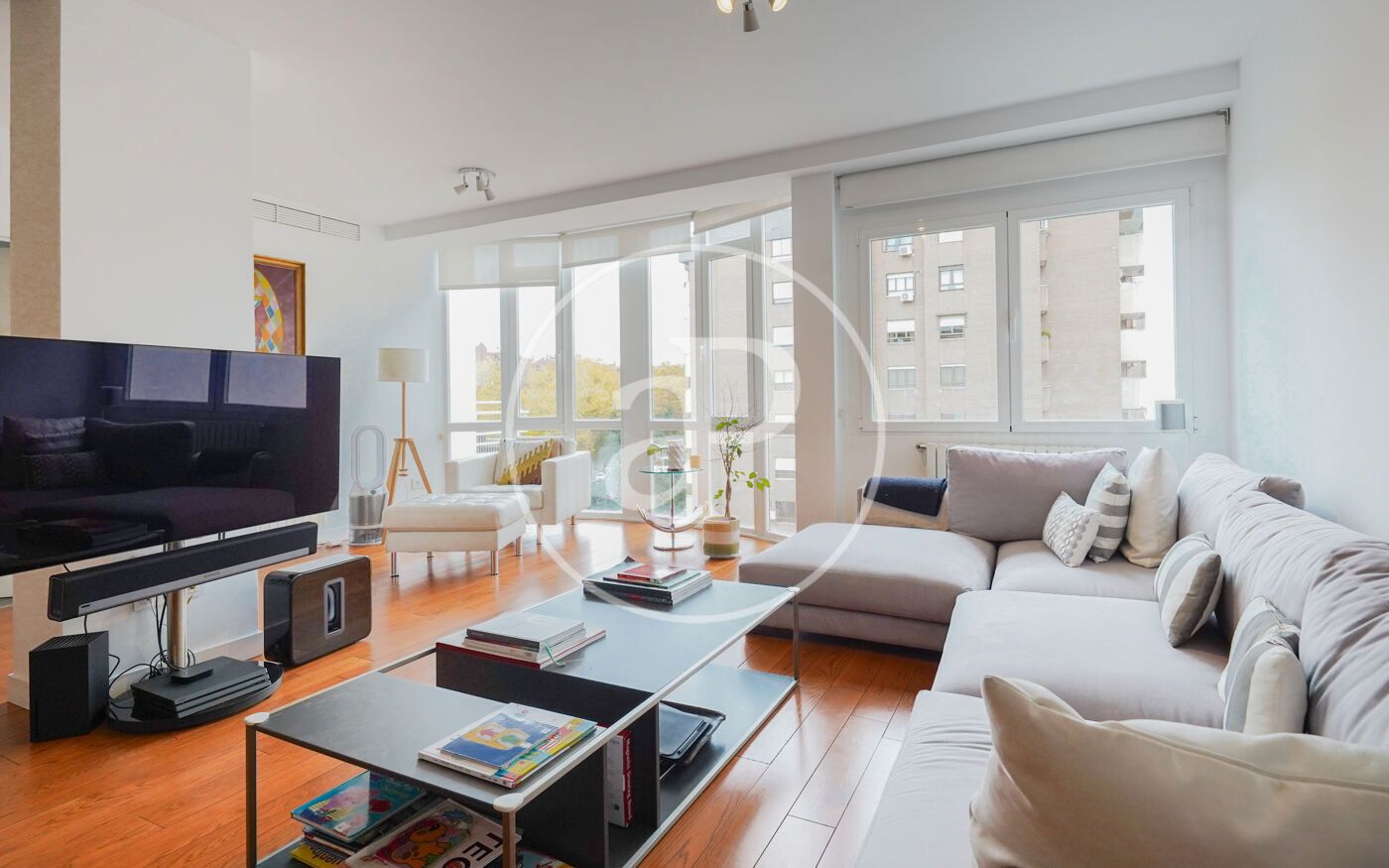 Living room of Duplex for sale in  Madrid Capital  with Air Conditioner, Heating and Terrace