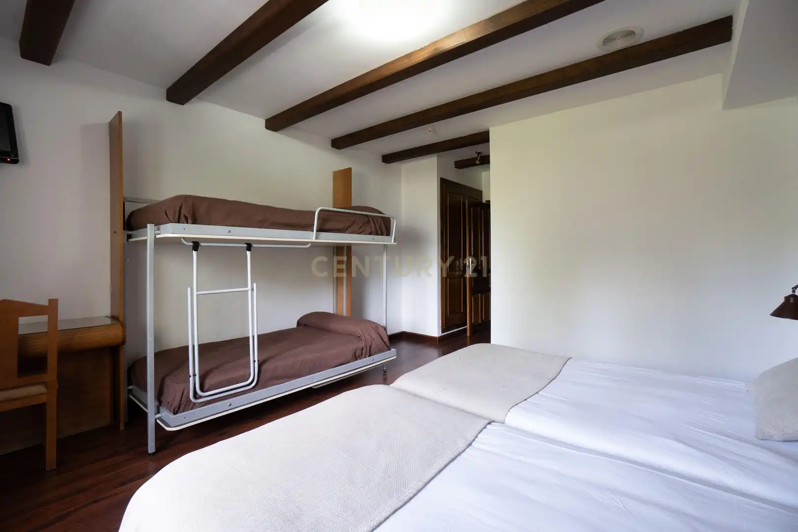 Schlafzimmer von Gebäude zum Verkauf in Sierra Nevada mit Gemeinschaftspool