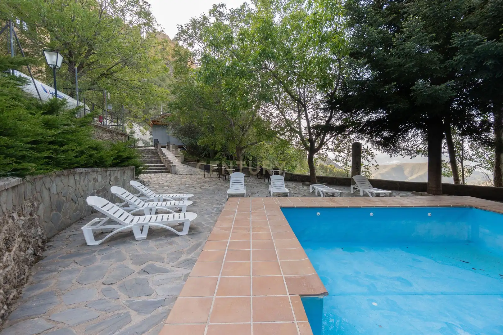 Schwimmbecken von Gebäude zum Verkauf in Sierra Nevada mit Gemeinschaftspool