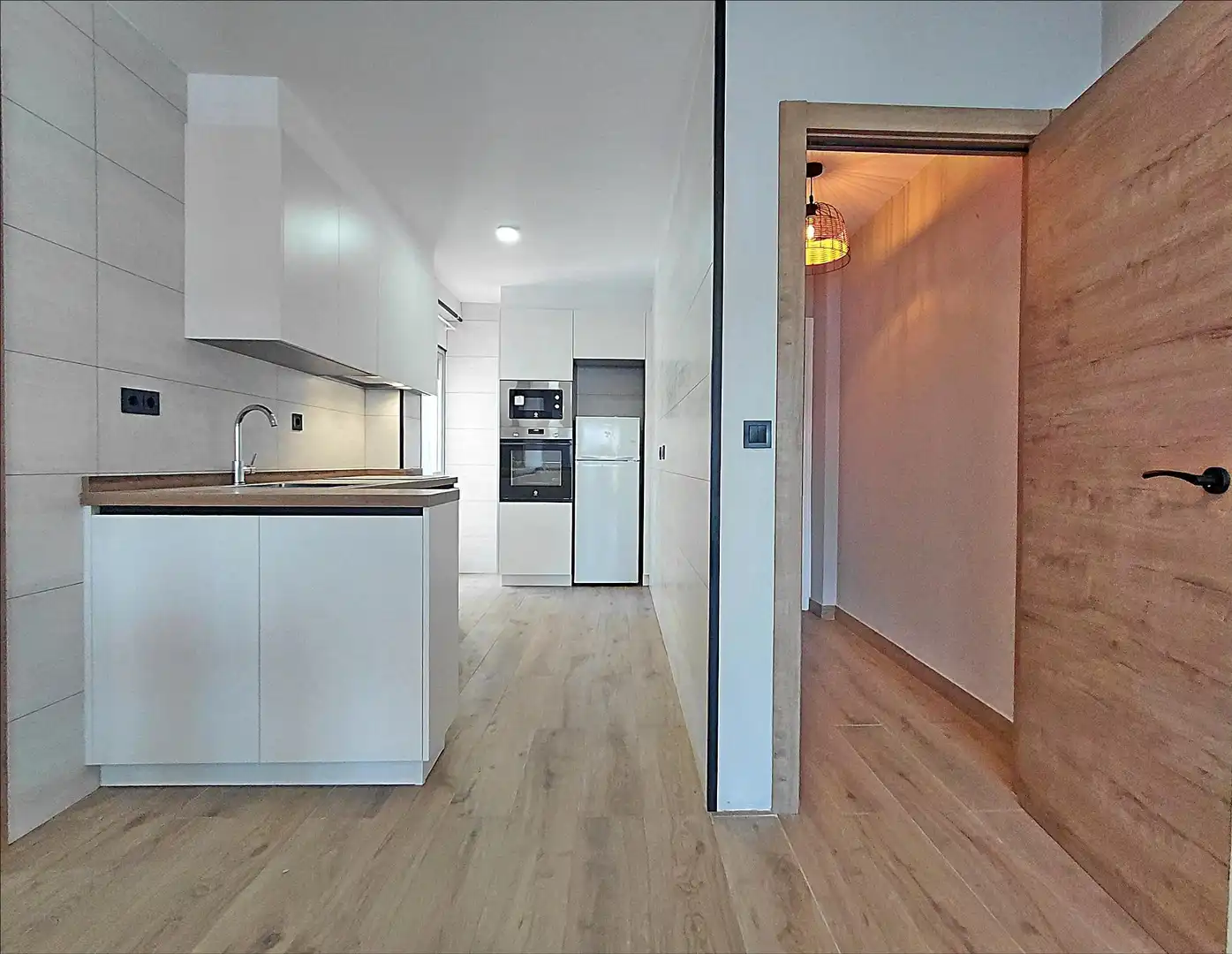 Cocina de Piso en venta en Pontevedra Capital  con Calefacción y Trastero