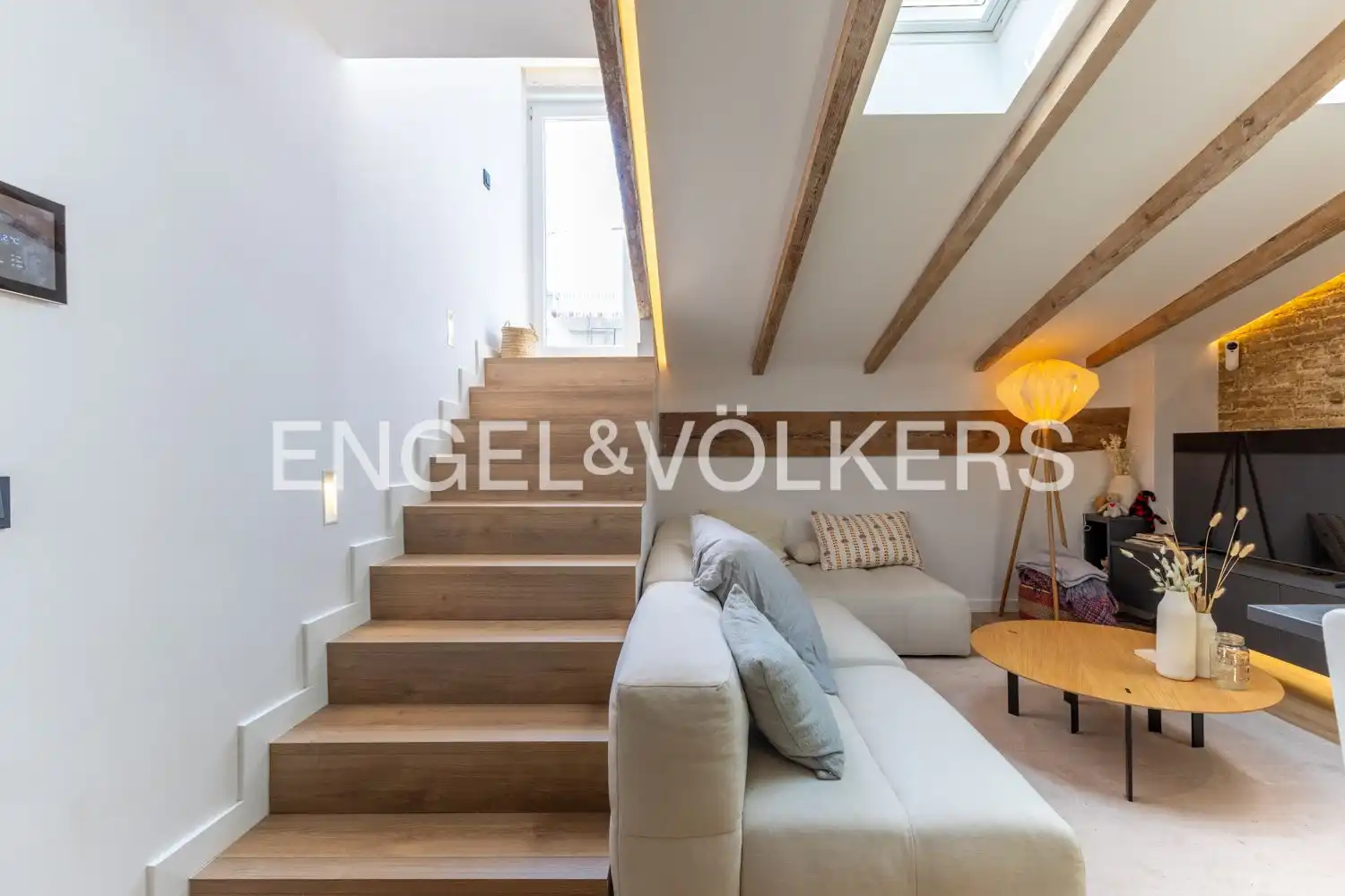 Sala d'estar de Pis de lloguer en Valencia amb Aire condicionat, Calefacció i Parquet