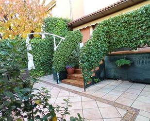 Jardí de Casa o xalet en venda en  Logroño amb Aire condicionat, Terrassa i Piscina