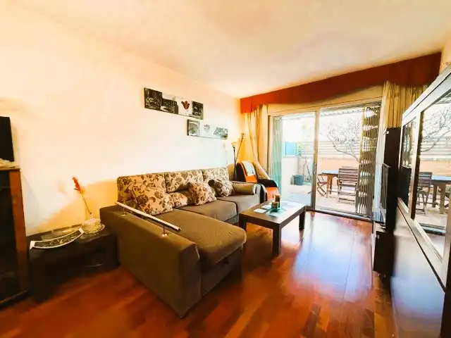 Living room of Flat for sale in Montgat  with Air Conditioner, Heating and Parquet flooring