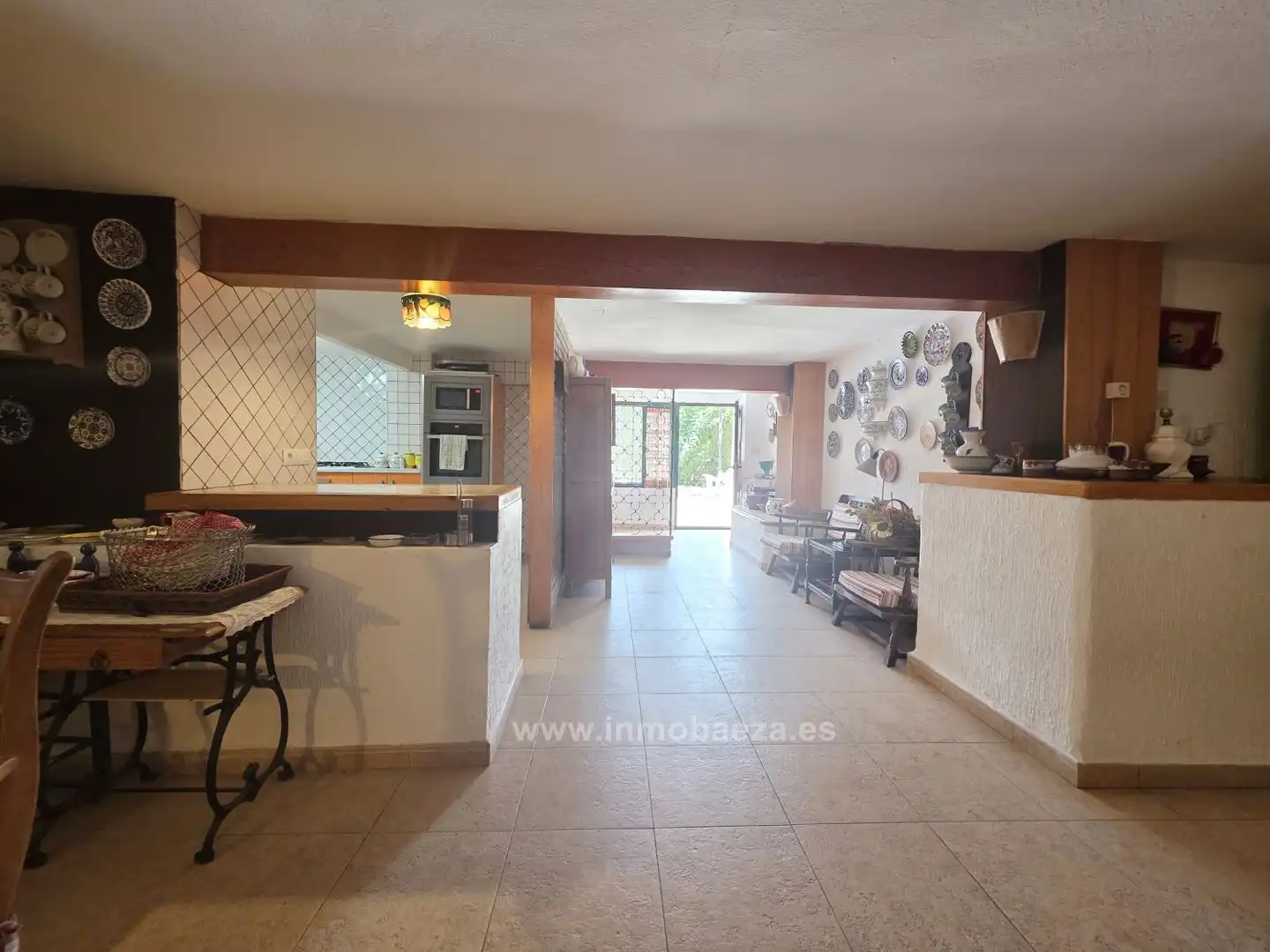 Houses for sale in Baeza  with Terrace, Storage room and Balcony