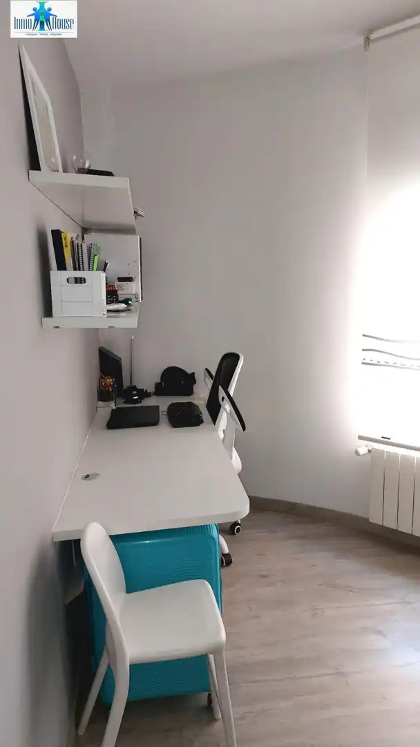 Flat for sale in Albacete  with Air Conditioner, Heating and Furnished