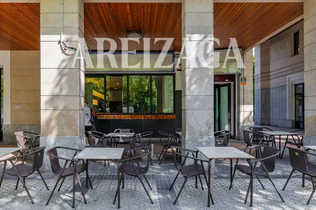Terrasse von Geschaftsraum zur Miete in Donostia - San Sebastián  mit Klimaanlage und Möbliert