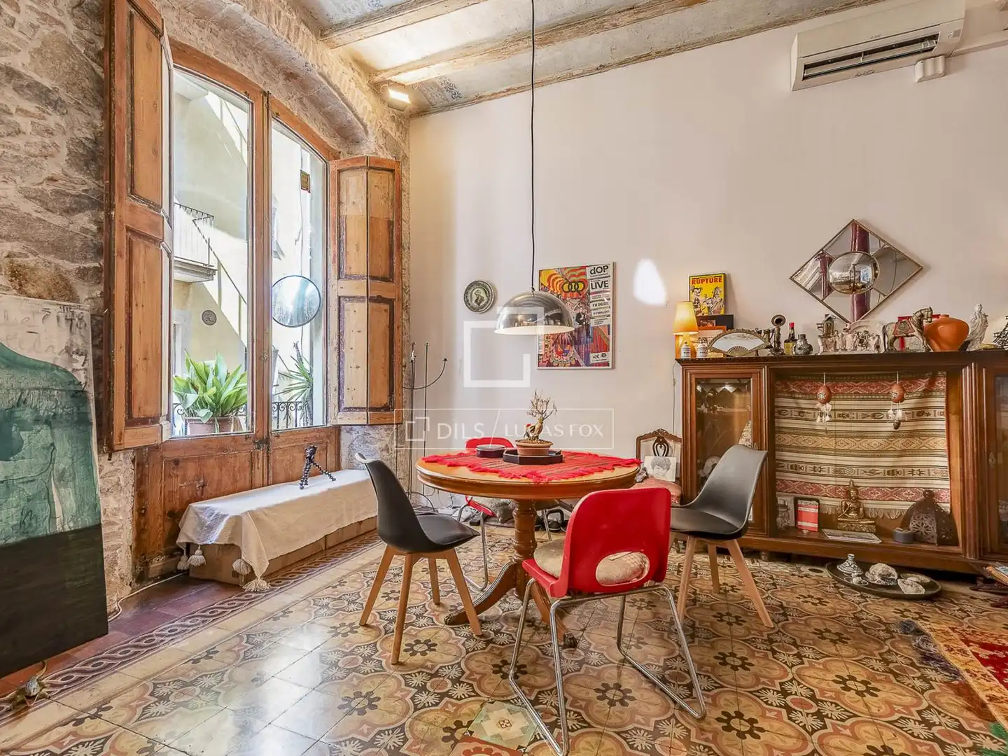 Comedor de Piso en venta en Barcelona con Aire acondicionado, Terraza y Balcón