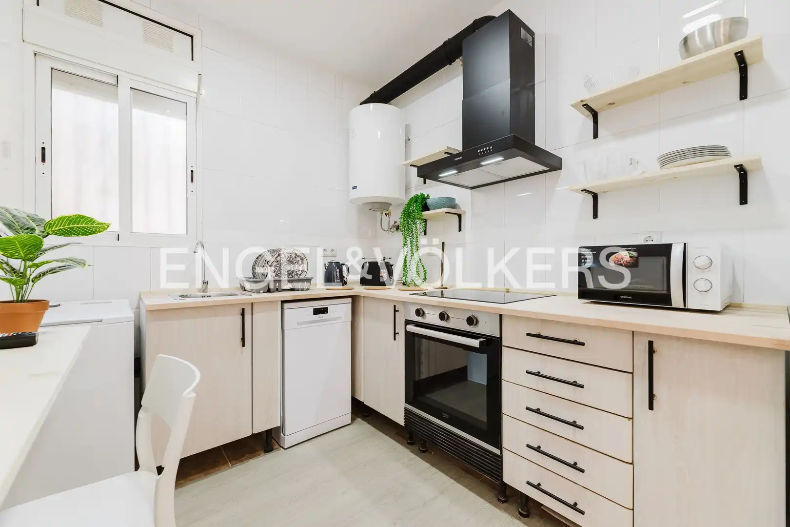 Cocina de Piso de alquiler en Valencia con Aire acondicionado y Calefacción