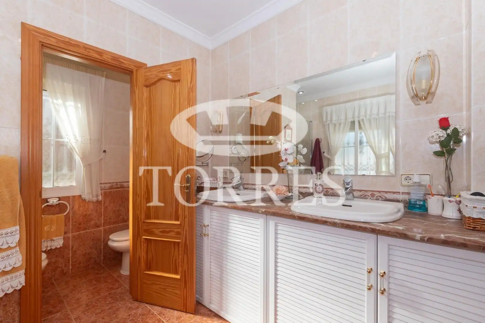 Dormitori de Casa o xalet en venda en Alhaurín de la Torre amb Aire condicionat, Calefacció i Jardí privat