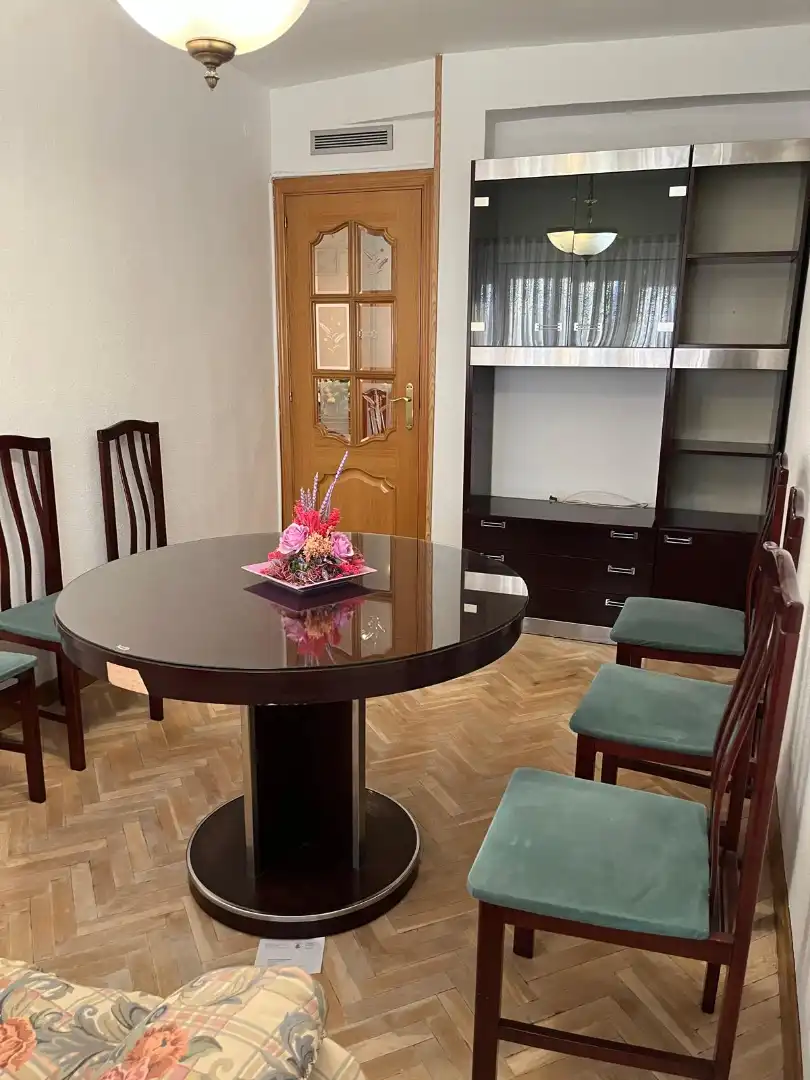 Dining room of Flat for rent in Madrid  with Air Conditioner, Heating and Parquet flooring