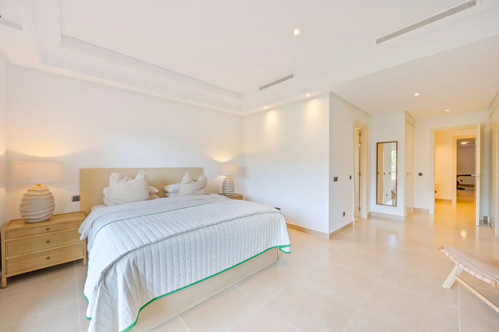 Bedroom of Apartments for sale in Sotogrande  with Air Conditioner, Heating and Terrace