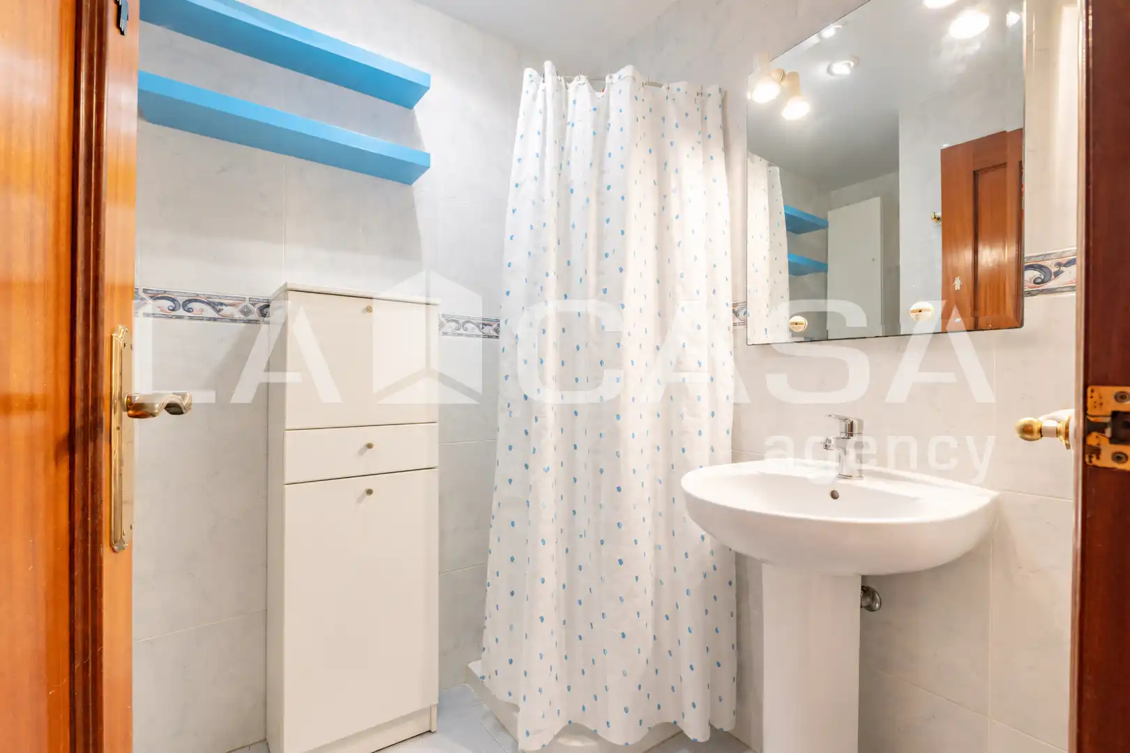 Bathroom of Flat for sale in Valencia  with Balcony