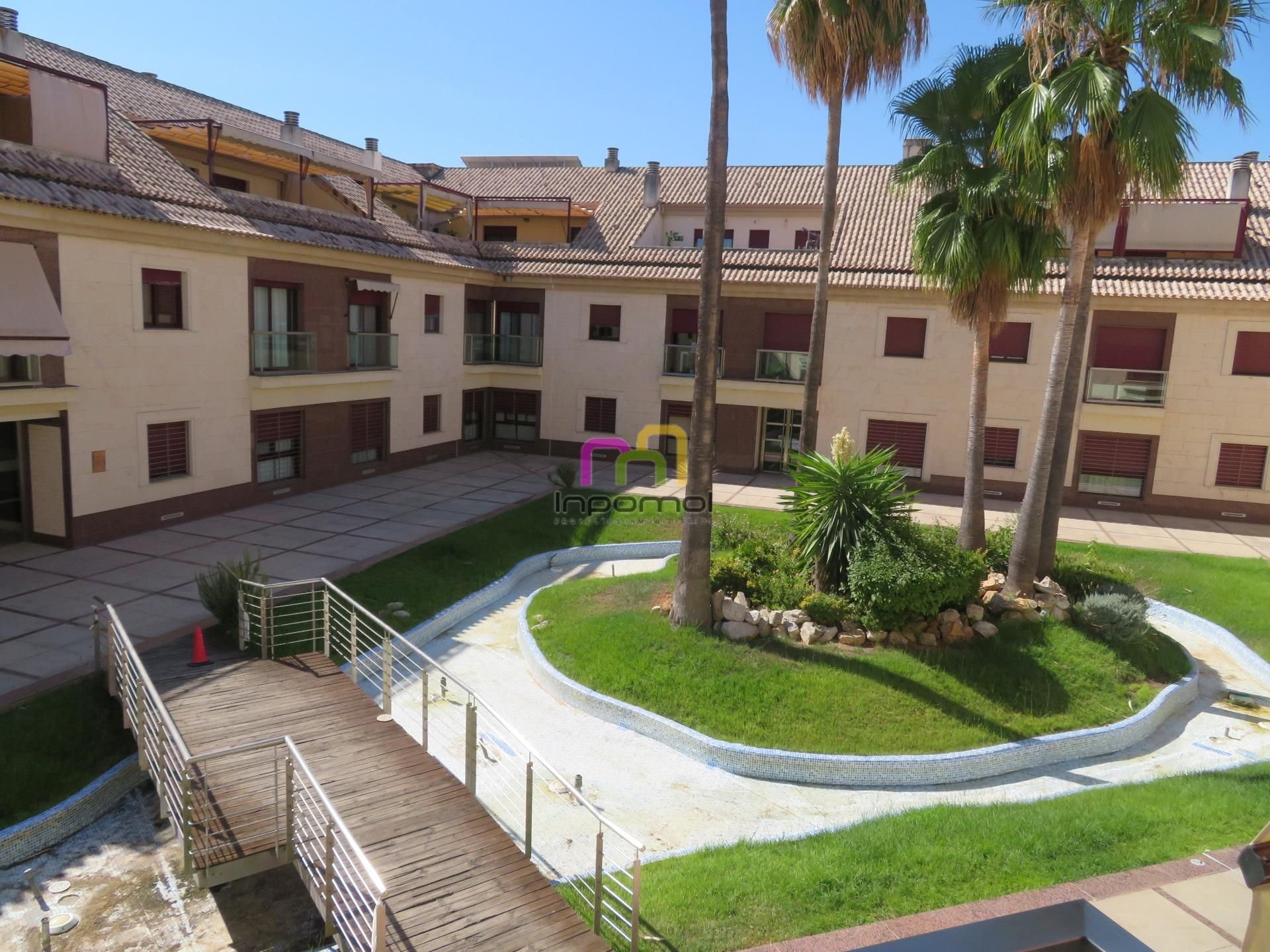 Apartment to rent in Maria Auxiliadora - Barriada de Llera