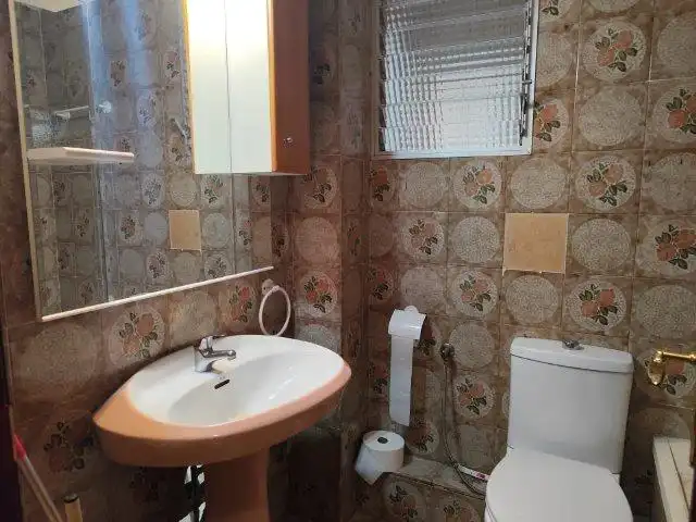Bany de Pis en venda en Alaquàs amb Balcó