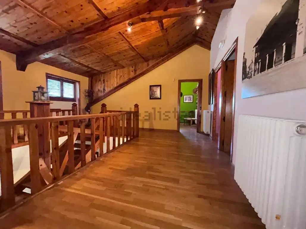 Chalet con jardín en venta en Barrio Codetosa, imagen 50