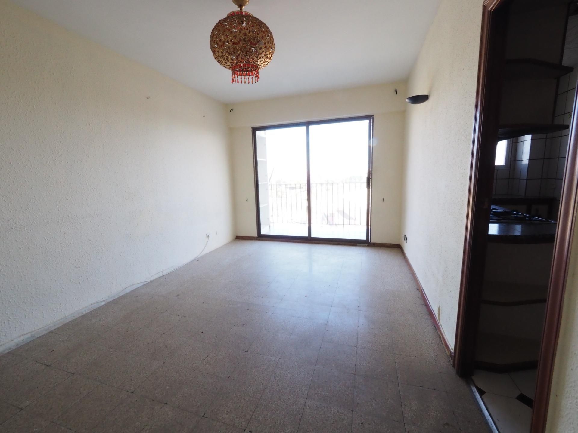 Sala d'estar de Pis en venda en Sant Adrià de Besòs amb Balcó