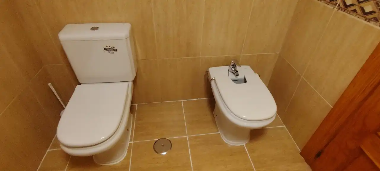 Baño de Dúplex de alquiler en Linares con Aire acondicionado, Calefacción y Terraza