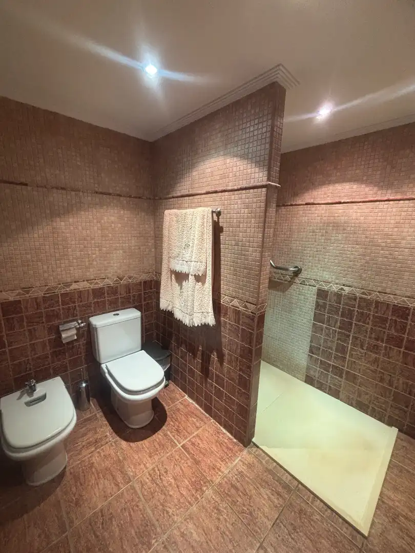 Baño de Casa o chalet en venta en Marbella con Aire acondicionado, Calefacción y Jardín privado
