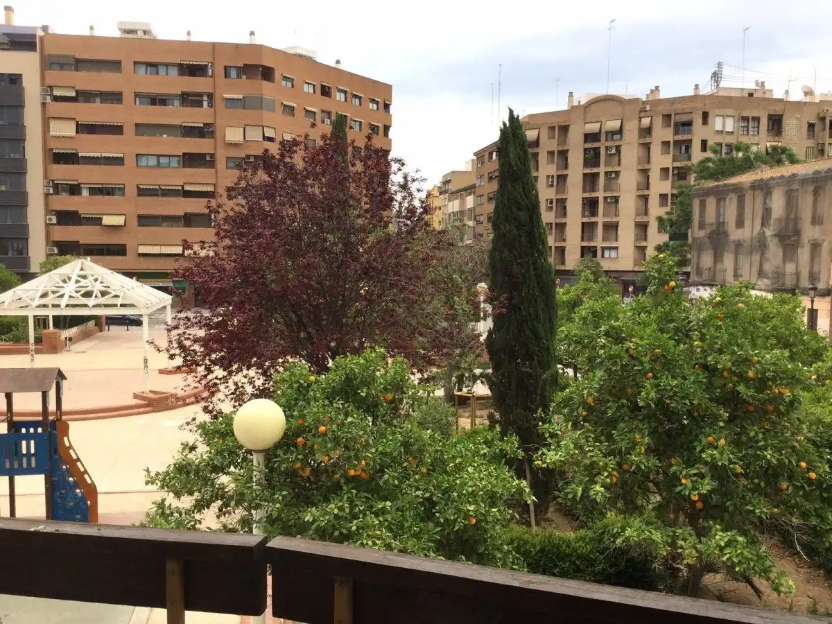 Exterior view of Office for rent in Extramurs