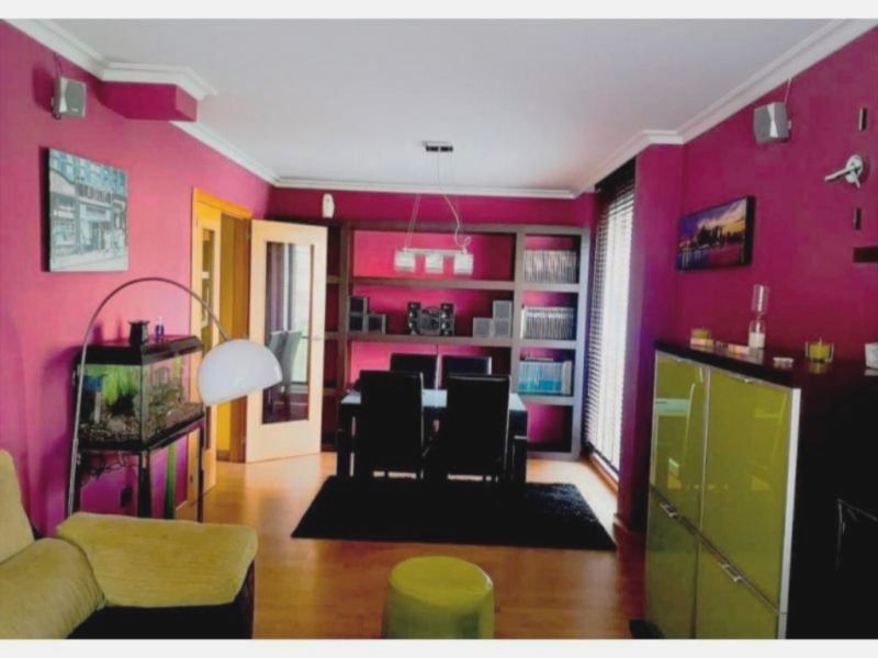 Comedor de Piso en venta en Brión con Calefacción, Parquet y Trastero