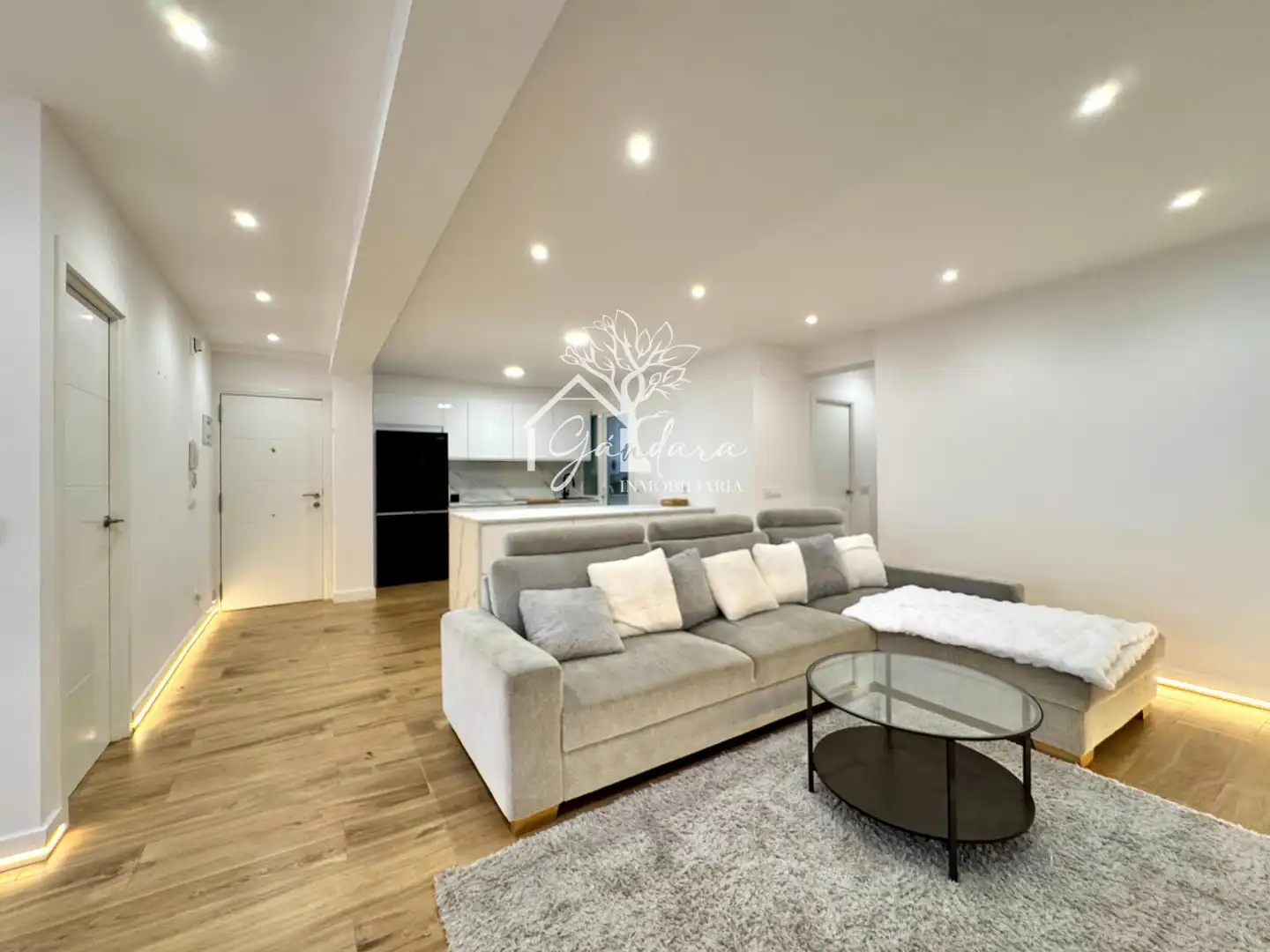 Living room of Flat for sale in Narón  with Terrace, Furnished and Oven