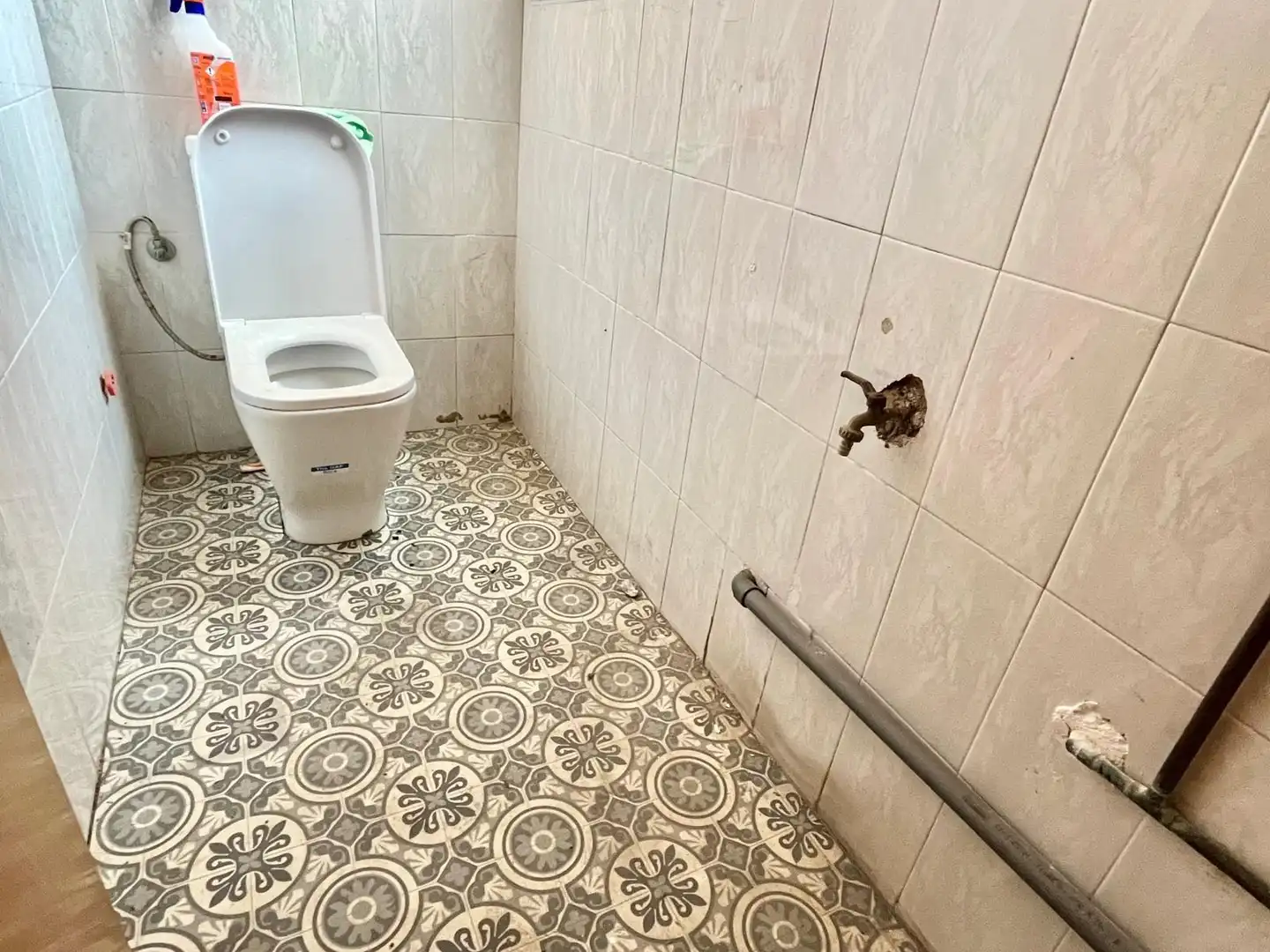 Baño de Local de alquiler en Sabadell con Aire acondicionado