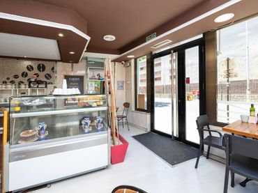Local comercial en venda a Avenida de Madrid