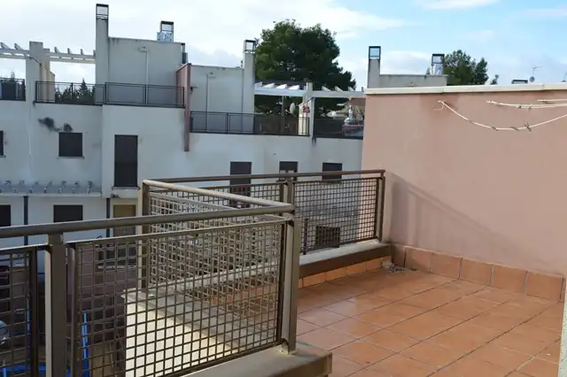 Terrace of Detached homes for rent in Ontígola  with Air Conditioner, Oven and Washing machine