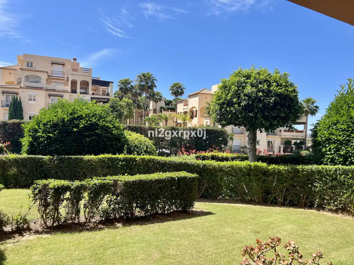 Flat for sale in Calle la Pacheca Alta 22, imagen 2