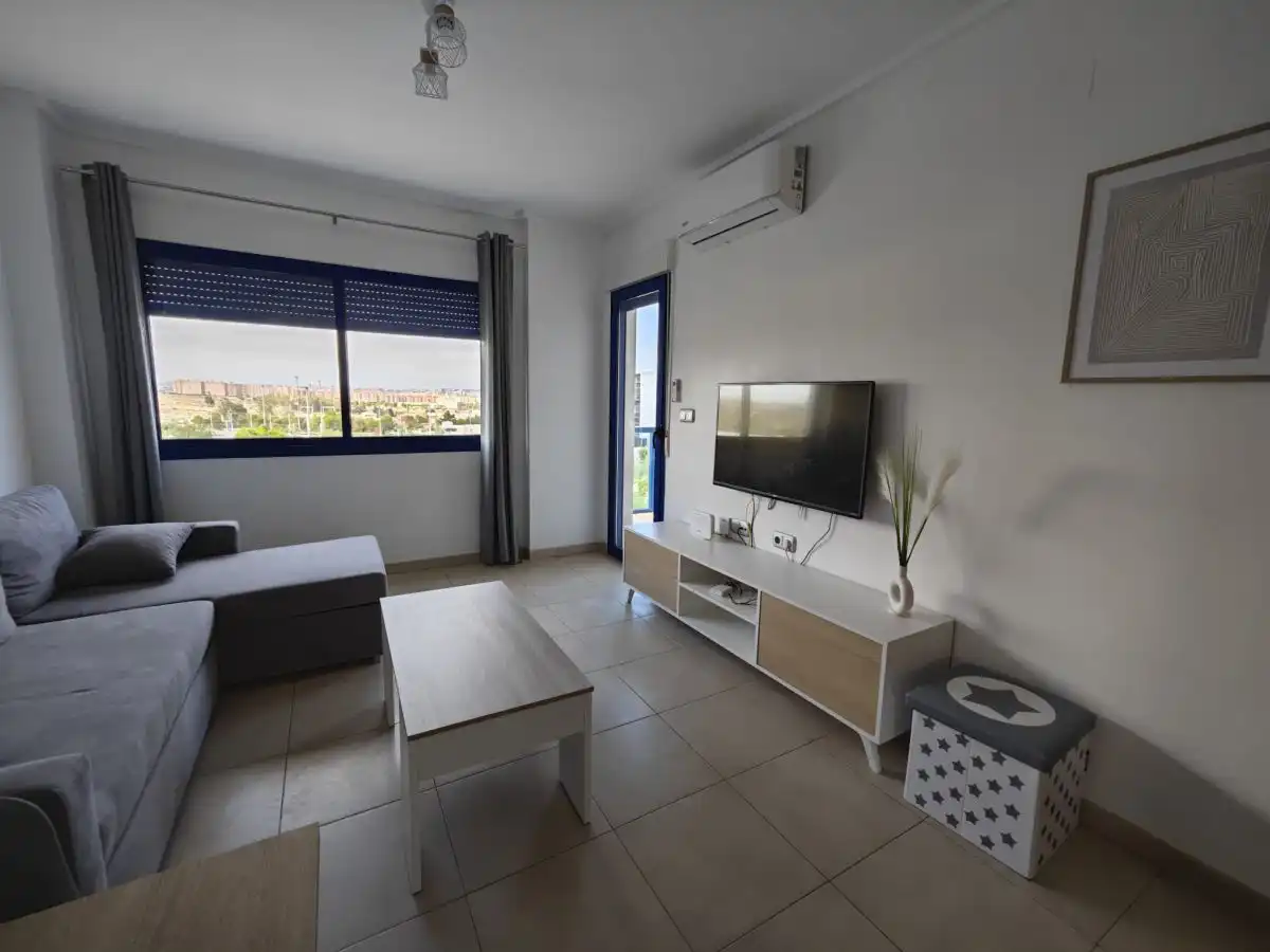 Sala d'estar de Pis de lloguer en Alicante / Alacant amb Aire condicionat, Calefacció i Terrassa