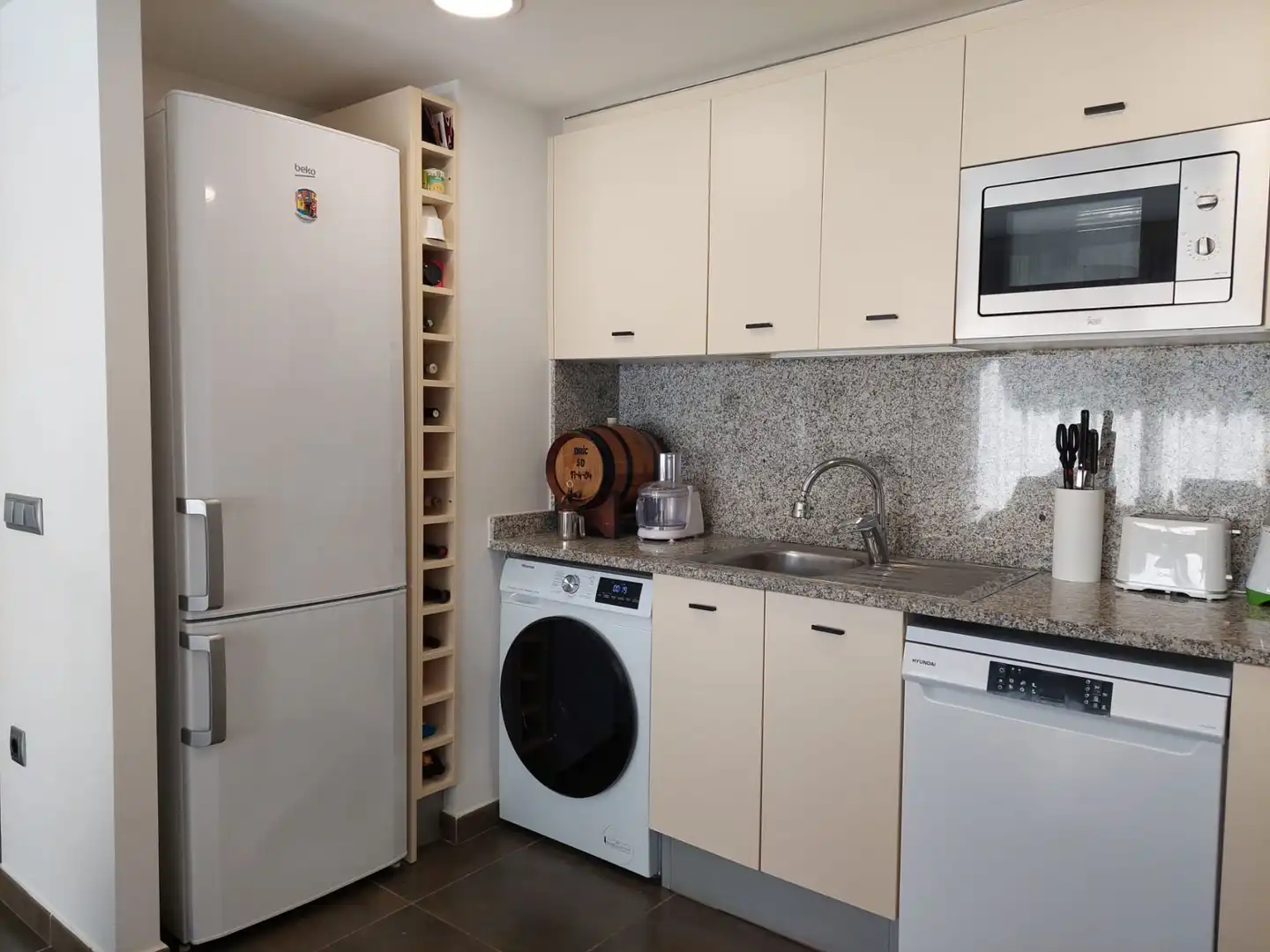 Cocina de Apartamento en venta en L'Estartit con Aire acondicionado, Calefacción y Terraza