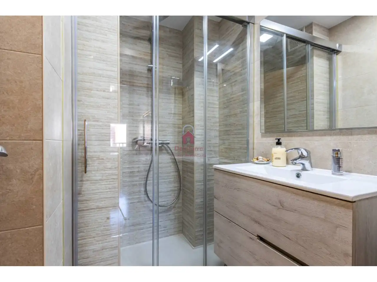 Baño de Piso en venta en Terrassa con Calefacción y Balcón