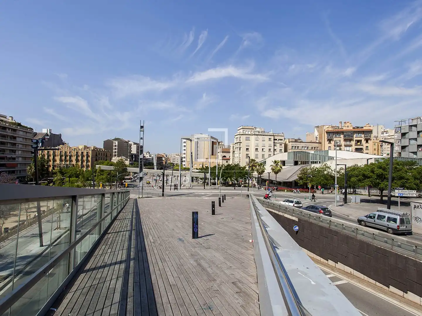 Vista exterior de Piso en venta en Barcelona con Calefacción, Amueblado y Balcón