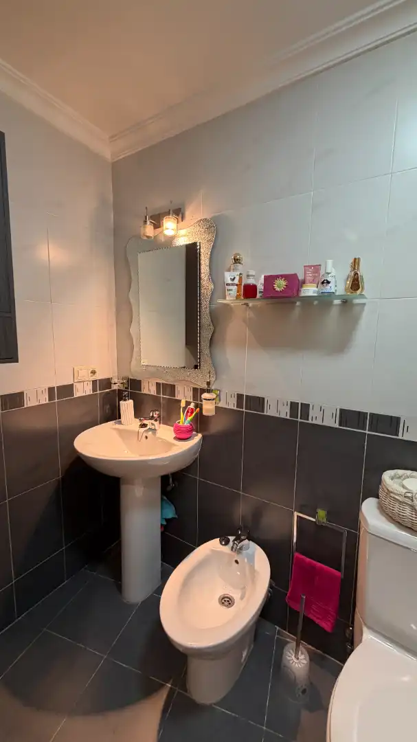 Bathroom of Flat for sale in Úbeda  with Air Conditioner, Heating and Terrace