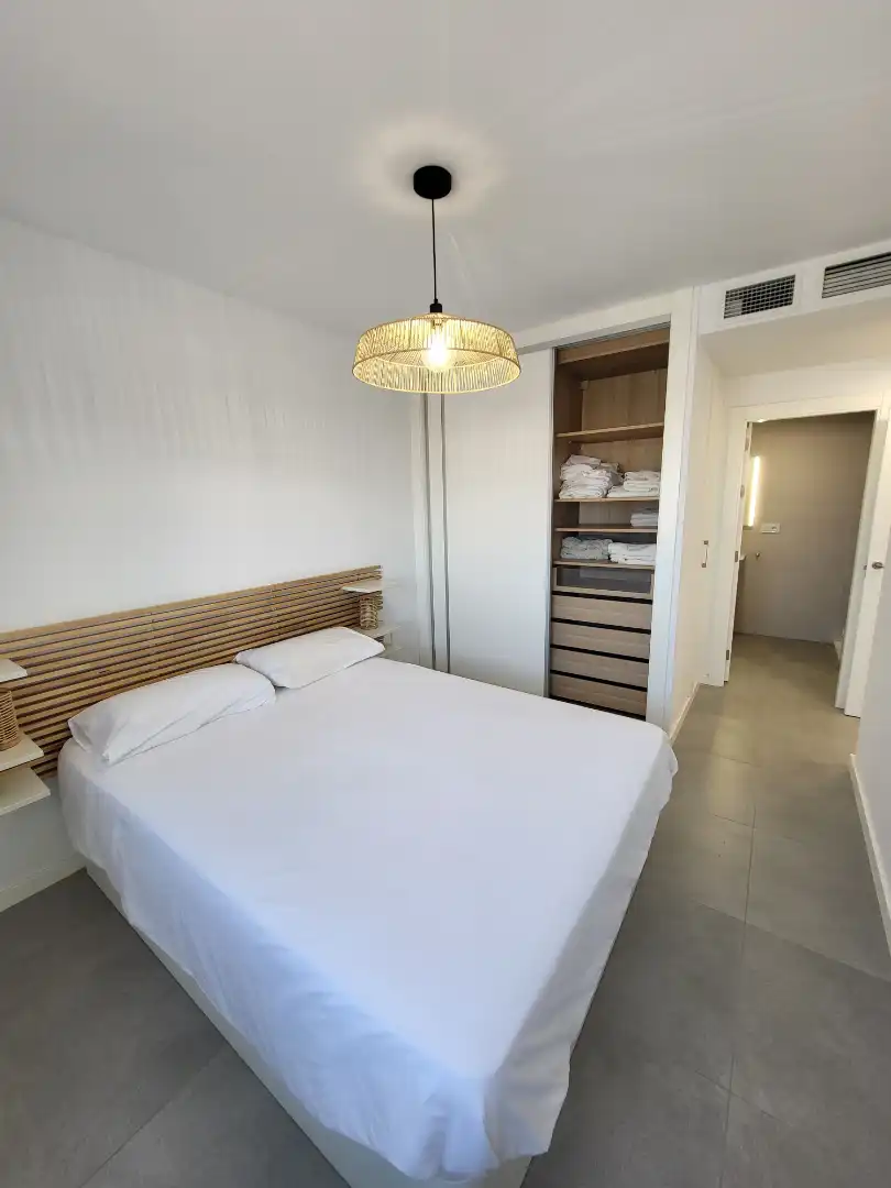 Habitación de Piso de alquiler en Almería con Aire acondicionado, Calefacción y Terraza
