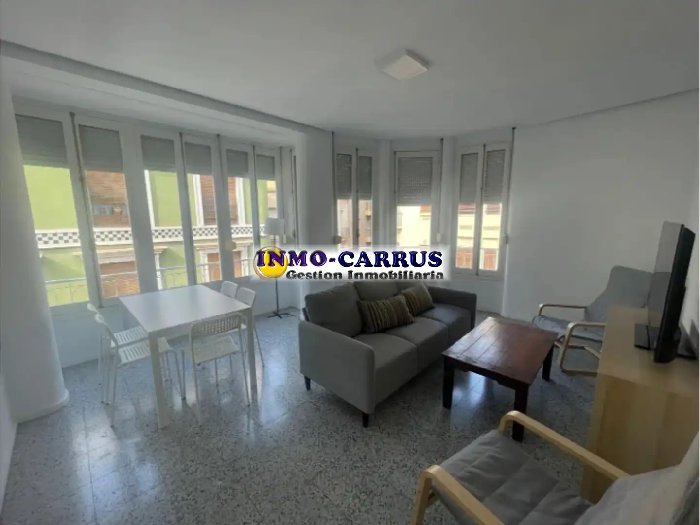 Vista exterior de Pis de lloguer en Elche / Elx amb Moblat