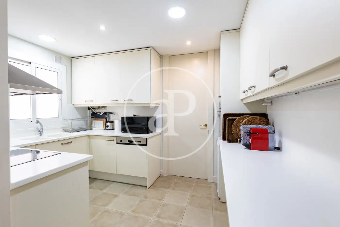 Cocina de Piso en venta en Barcelona con Aire acondicionado y Calefacción