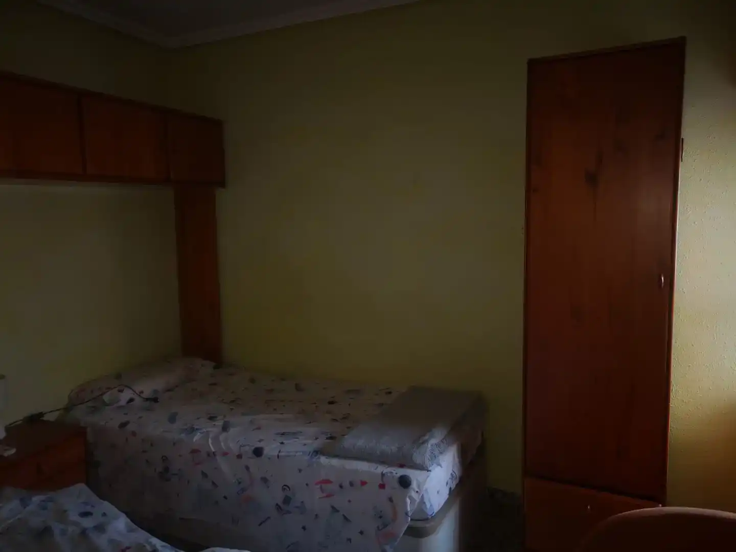 Bedroom of Flat for sale in Cheste  with Air Conditioner and Balcony