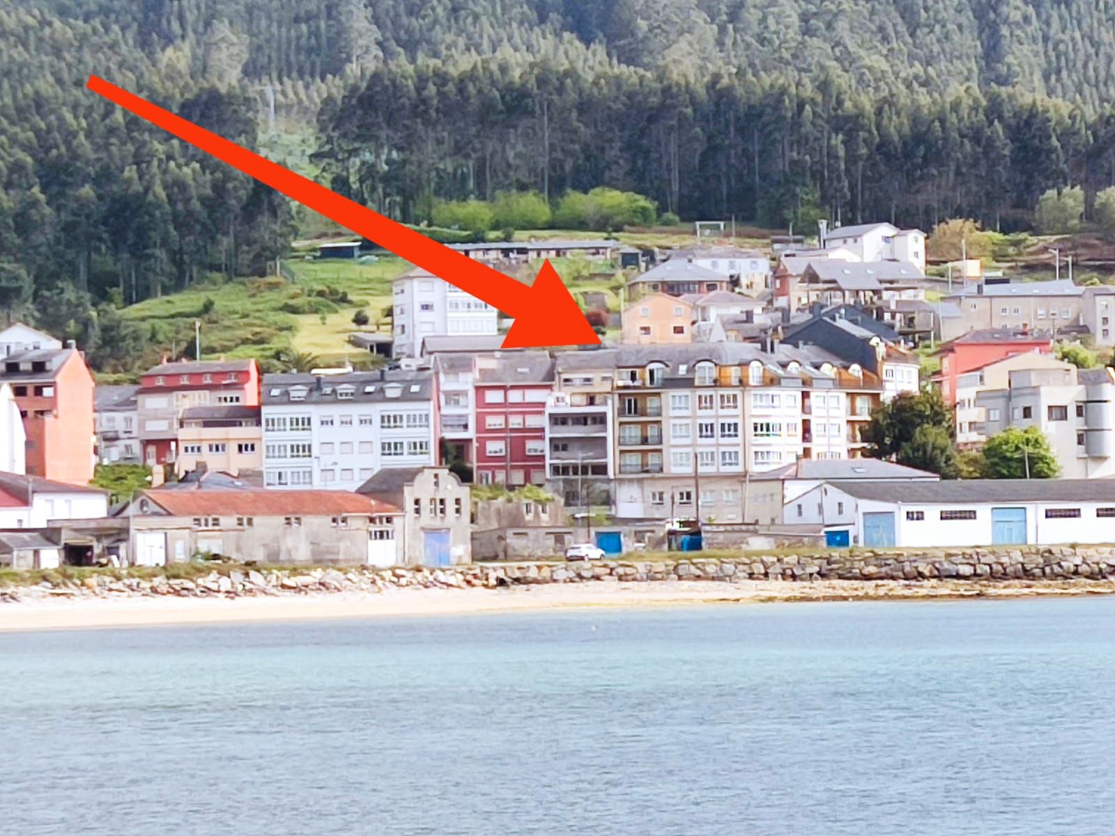 Vista exterior de Pis en venda en O Vicedo  amb Calefacció, Jardí privat i Parquet