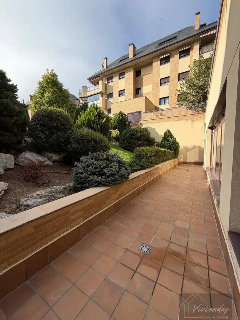 Penthouse with pool to rent in FRANCISCO TOMAS Y VALIENTE, imagen 33