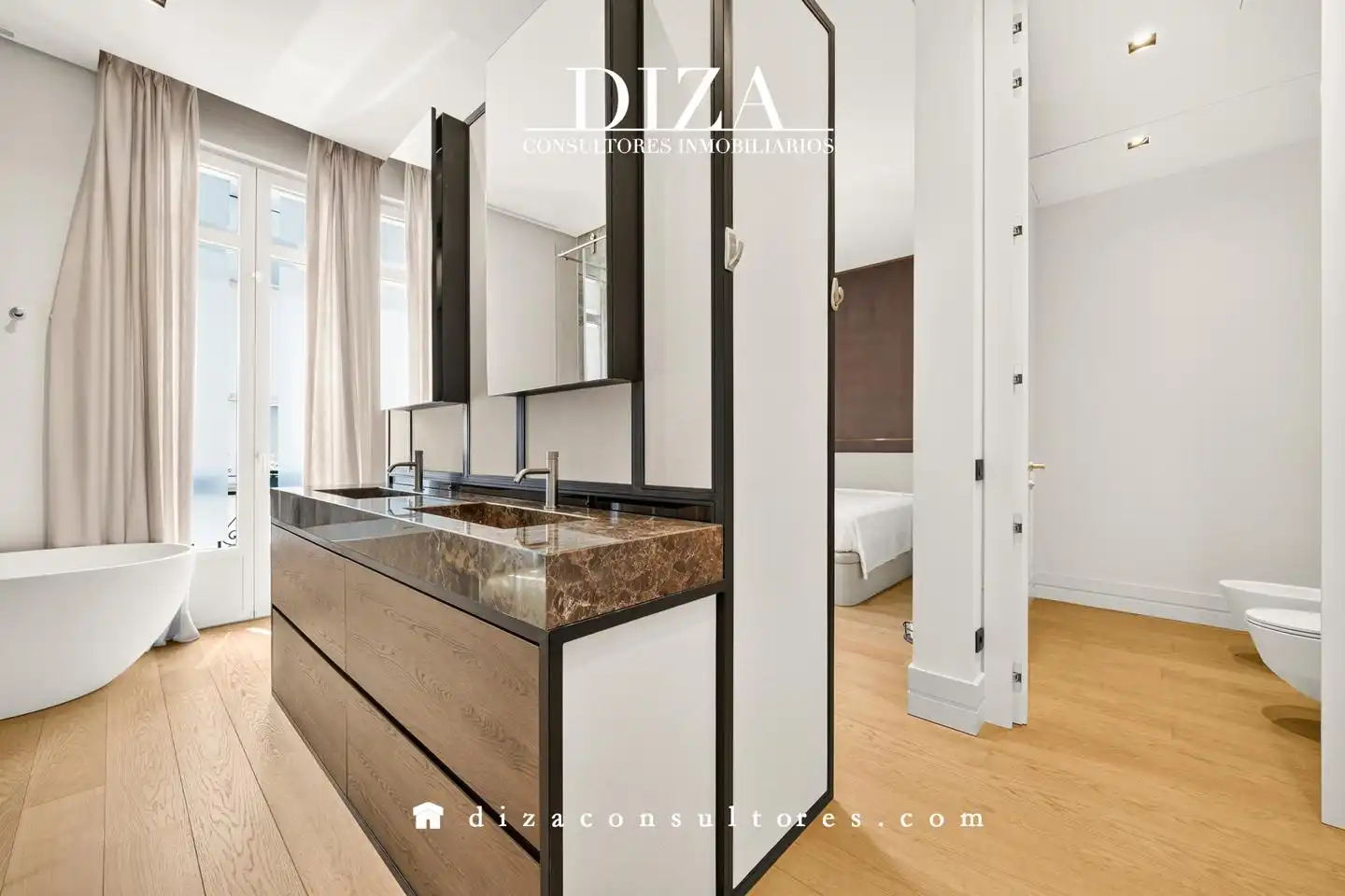 Bathroom of Ground floor for rent in Madrid  with Air Conditioner and Furnished