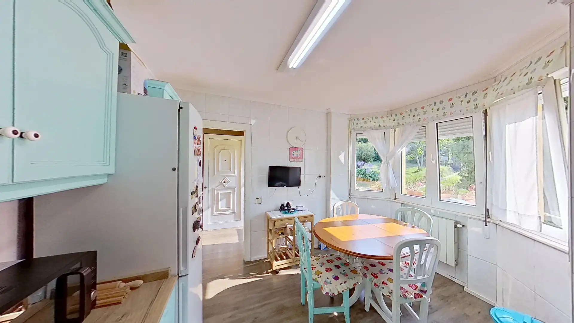 Cocina de Casa o chalet en venta en Gijón  con Calefacción, Jardín privado y Parquet